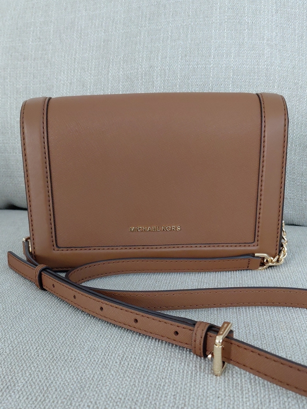 Michael Kors Jet Set Large Saffiano Leather Camel Crossbody Bag - Picture 13 of 16